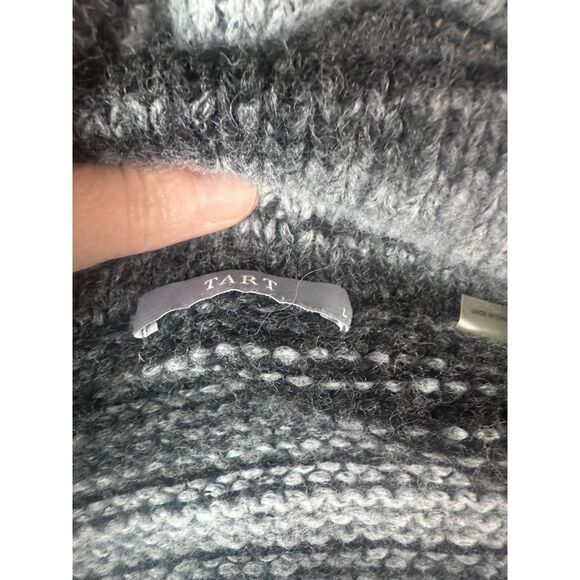 Tart Gray Ombre Long Cardigan Sweater Women’s L Open Front Cozy Knit - Picture 3 of 5